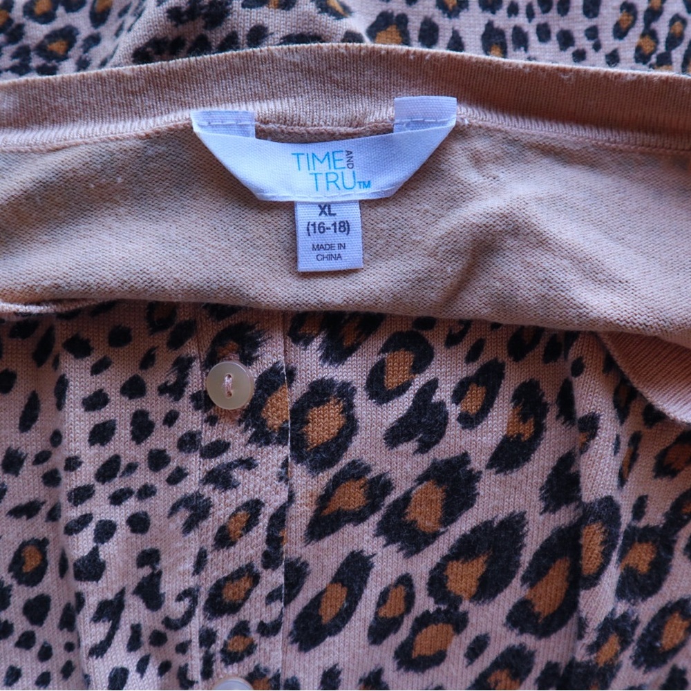 Unique Ribbed Hem Leopard Print Button Up Cardiga… - image 5